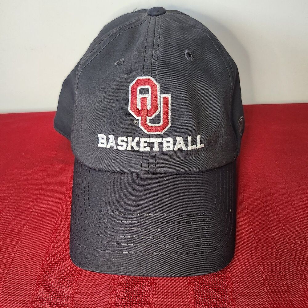 Oklahoma Sooners Basketball Hat Cap Top of the World Gray Adjustable Strapback
